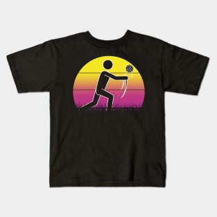 Travel back in time with beach volleyball - Retro Sunsets shirt featuring a player! Kids T-Shirt